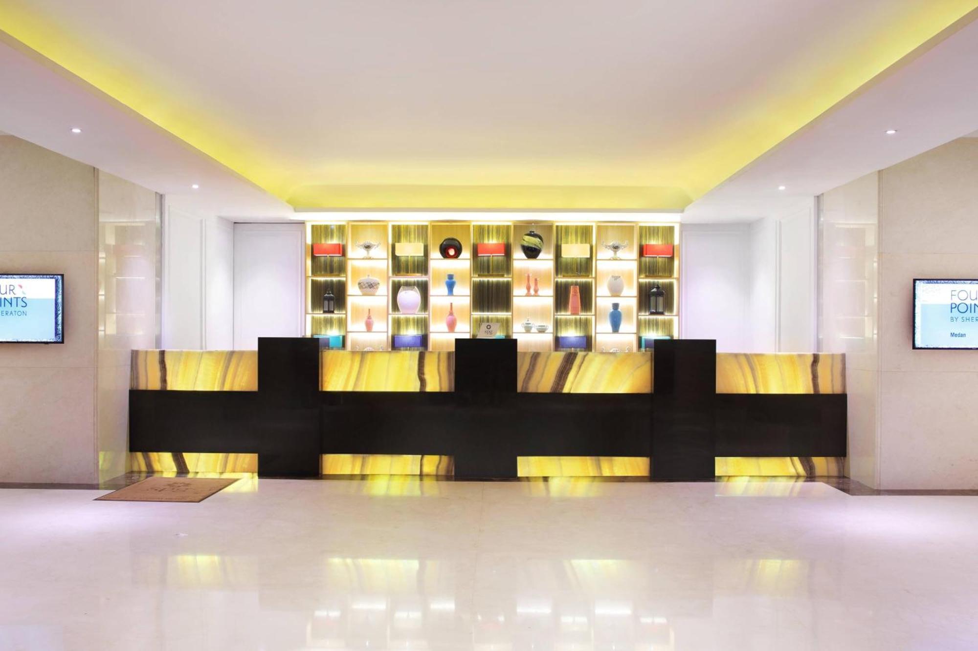 棉兰福朋喜来登酒店 外观 照片